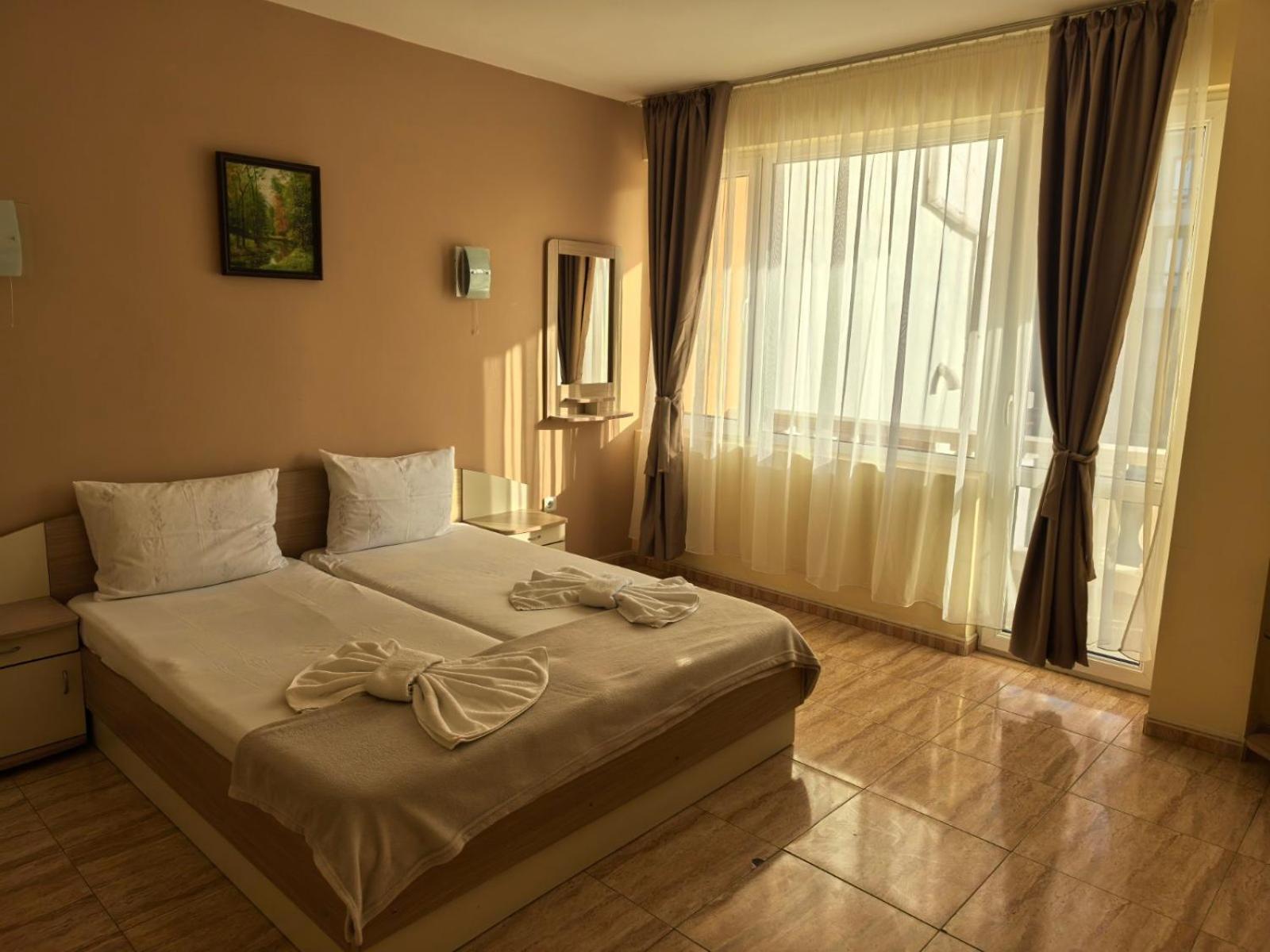 Family Hotel Alfa Vita Sozopol Extérieur photo