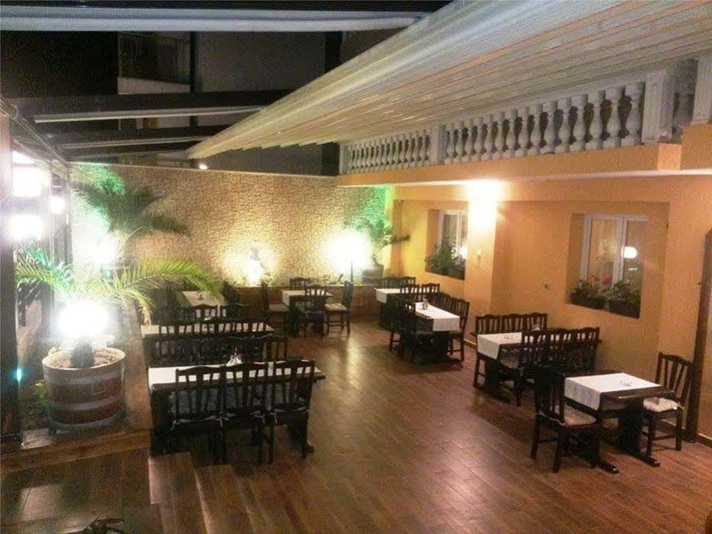 Family Hotel Alfa Vita Sozopol Extérieur photo
